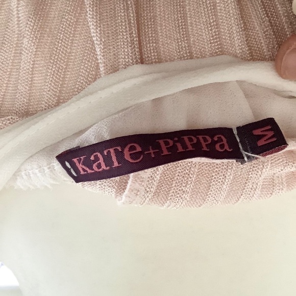 KATE and Pippa pink v-neck layered blouse - Picture 6 of 6